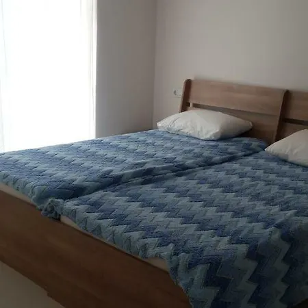 Aqua Mare Luxery Penthouse For 6 Persons Side